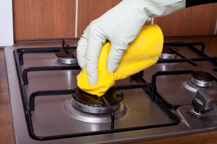 HOW TO CLEAN YOUR GLASS COOKTOP USING BAKING SODA AND WATER