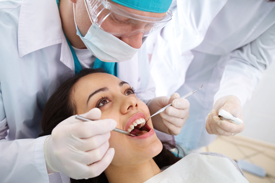 does a dentist or orthodontist make more money